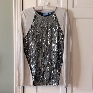 Long sleeve Vera Wang T-shirt with beaded front